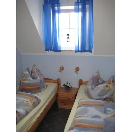 With 2 Bedrooms *